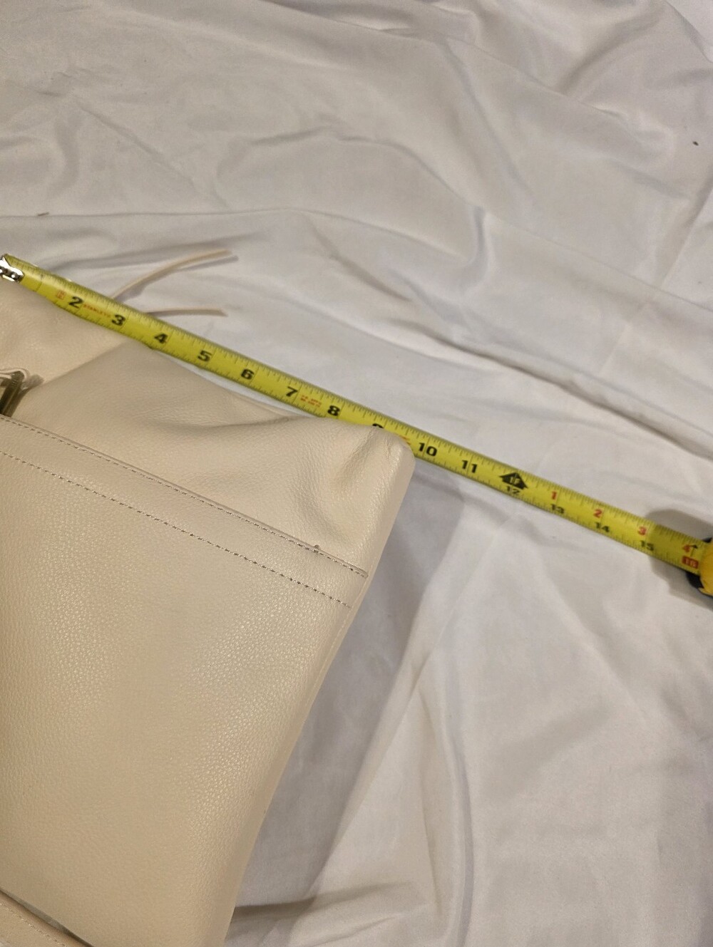 NWOT HOBO Classic Cream Crossbody Shoulder Bag - Picture 9 of 9
